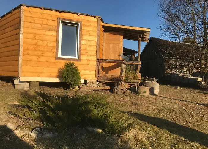 Sillaotsa Camp مكان تخييم *